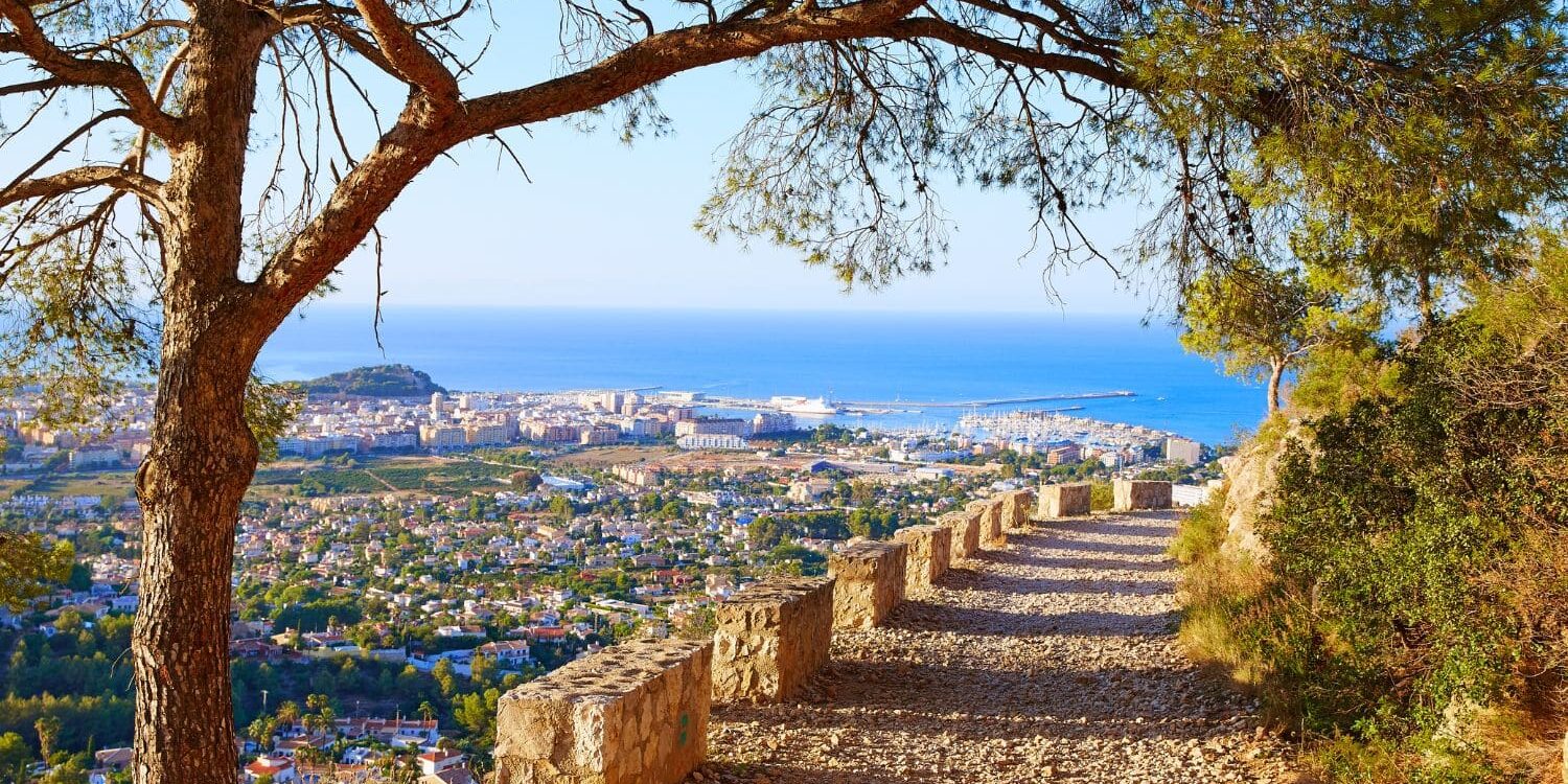 como planificar unas vacaciones asequibles en denia desde madrid